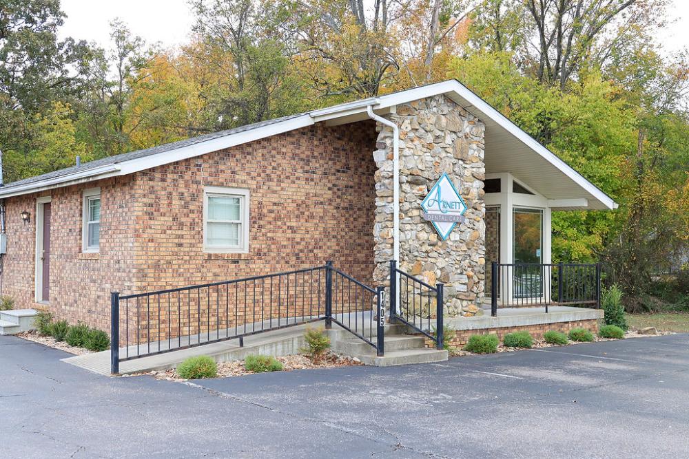 Arnett Dental Care front exterior view
